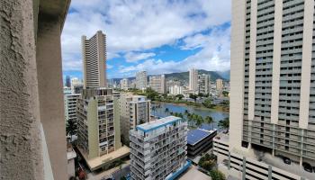 Aloha Towers condo # 1702, Honolulu, Hawaii - photo 3 of 12