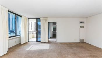 2215 Aloha Dr Honolulu - Rental - photo 4 of 25