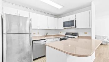 Aloha Towers condo # DH1401, Honolulu, Hawaii - photo 4 of 22