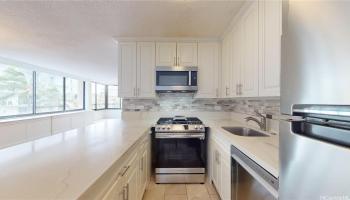 Aloha Towers condo # DH702, Honolulu, Hawaii - photo 6 of 25