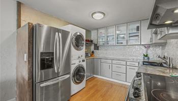 Liliuokalani Plaza condo # 701, Honolulu, Hawaii - photo 5 of 18