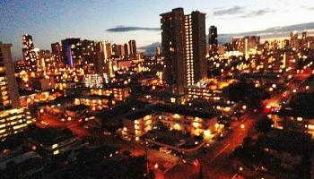 Parkside Tower condo # 1703, Honolulu, Hawaii - photo 1 of 1