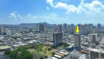 Parkside Tower condo # 403, Honolulu, Hawaii - photo 1 of 25