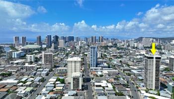 Parkside Tower condo # 403, Honolulu, Hawaii - photo 4 of 25