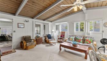 2223  Aamanu Street Pacific Palisades, PearlCity home - photo 6 of 20