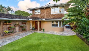 223  Kaalawai Place Diamond Head, Diamond Head home - photo 2 of 22