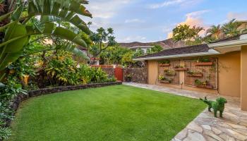 223  Kaalawai Place Diamond Head, Diamond Head home - photo 3 of 22