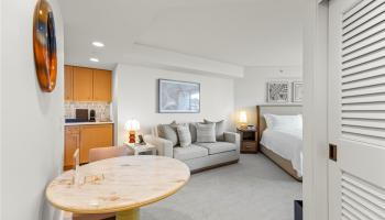 Trump Tower Waikiki condo # 1514, Honolulu, Hawaii - photo 3 of 15