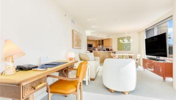 Trump Tower Waikiki condo # 1622, Honolulu, Hawaii - photo 6 of 23