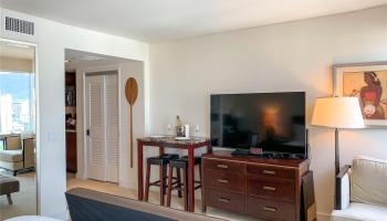 223 Saratoga Road Honolulu - Rental - photo 5 of 25