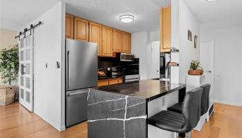 2233 Ala Wai condo # 4A, Honolulu, Hawaii - photo 1 of 20