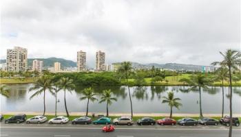 2233 Ala Wai condo # 5B, Honolulu, Hawaii - photo 4 of 25 2233 Ala Wai condo # 5B, Honolulu, Hawaii - photo 4 of 25