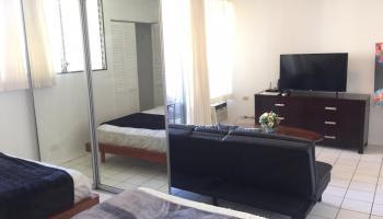 2240 Kuhio Ave Honolulu - Rental - photo 3 of 7