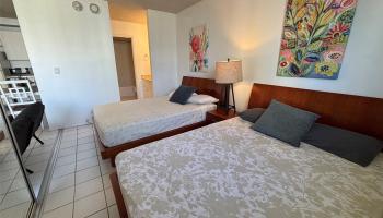 2240 Kuhio Ave Honolulu - Rental - photo 4 of 14