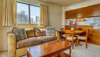 Royal Kuhio condo # 1005, Honolulu, Hawaii - photo 5 of 18