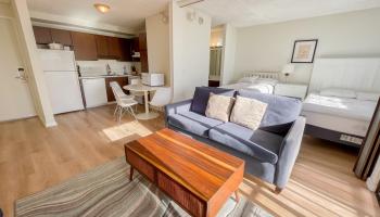 2240 Kuhio Ave Honolulu - Rental - photo 1 of 21