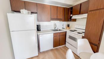 2240 Kuhio Ave Honolulu - Rental - photo 5 of 21