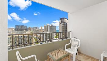 Royal Kuhio condo # 2107, Honolulu, Hawaii - photo 5 of 17