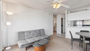 2240 Kuhio Ave Honolulu - Rental - photo 2 of 25