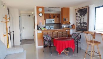 Royal Kuhio condo # 2401, Honolulu, Hawaii - photo 3 of 10