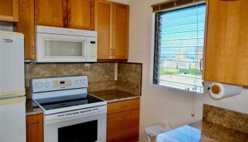 Royal Kuhio condo # 2401, Honolulu, Hawaii - photo 6 of 10