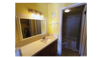 Royal Kuhio condo # 2404, Honolulu, Hawaii - photo 5 of 18