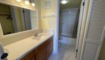 2240 Kuhio Ave Honolulu - Rental - photo 6 of 16