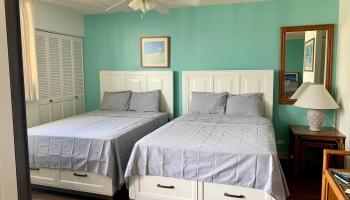 Royal Kuhio condo # 2804, Honolulu, Hawaii - photo 5 of 7