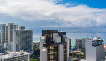 Royal Kuhio condo # 3007, Honolulu, Hawaii - photo 4 of 23