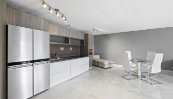 Royal Kuhio condo # 3201, Honolulu, Hawaii - photo 3 of 23