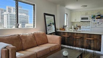 Royal Kuhio condo # 905, Honolulu, Hawaii - photo 3 of 18