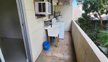 2241 Young St Honolulu - Rental - photo 3 of 7