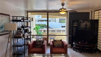 225 Kaiulani Ave Honolulu - Rental - photo 3 of 16