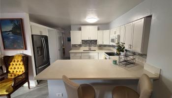 225 Kaiulani Ave Honolulu - Rental - photo 5 of 12