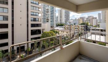 Governor Cleghorn condo # 406, Honolulu, Hawaii - photo 6 of 9