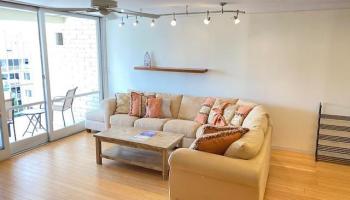 225 Kaiulani Ave Honolulu - Rental - photo 5 of 11