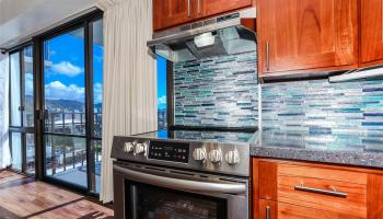 Harbor Square condo # 20D, Honolulu, Hawaii - photo 6 of 25