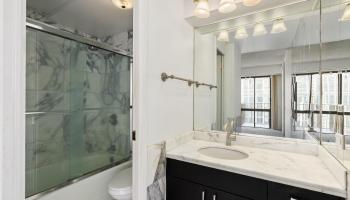 Harbor Square condo # 23E, Honolulu, Hawaii - photo 5 of 22