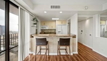 Harbor Square condo # 26D, Honolulu, Hawaii - photo 4 of 25