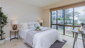 Harbor Square condo # 7A, Honolulu, Hawaii - photo 6 of 18