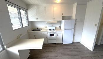 2307 Fern St Honolulu - Rental - photo 4 of 11