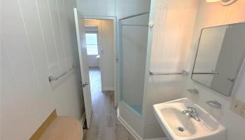 2307 Fern St Honolulu - Rental - photo 5 of 11