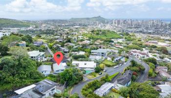 2325/2327  Round Top Dr Makiki Heights, Honolulu home - photo 3 of 17