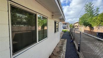 2326 Rose St Honolulu - Rental - photo 5 of 19