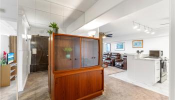 Marco Polo Apts condo # 2216, Honolulu, Hawaii - photo 4 of 25