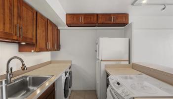 Marco Polo Apts condo # 3202, Honolulu, Hawaii - photo 5 of 24