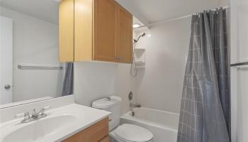 Marco Polo Apts condo # 3202, Honolulu, Hawaii - photo 6 of 24