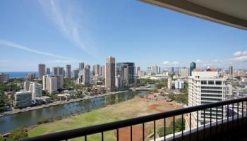 Marco Polo Apts condo # 2511, Honolulu, Hawaii - photo 3 of 13 Marco Polo Apts condo # 2511, Honolulu, Hawaii - photo 3 of 13