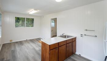 2341-B Palolo Ave Honolulu - Rental - photo 5 of 10