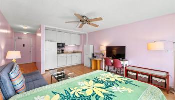 Fairway Villa condo # 1003, Honolulu, Hawaii - photo 1 of 25